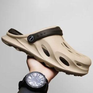 Unisex Lightweight Crocs Shoes - Comfortable Slip-On Clogs for Men & Women - Casual, Breathable, Anti-Slip Sandals