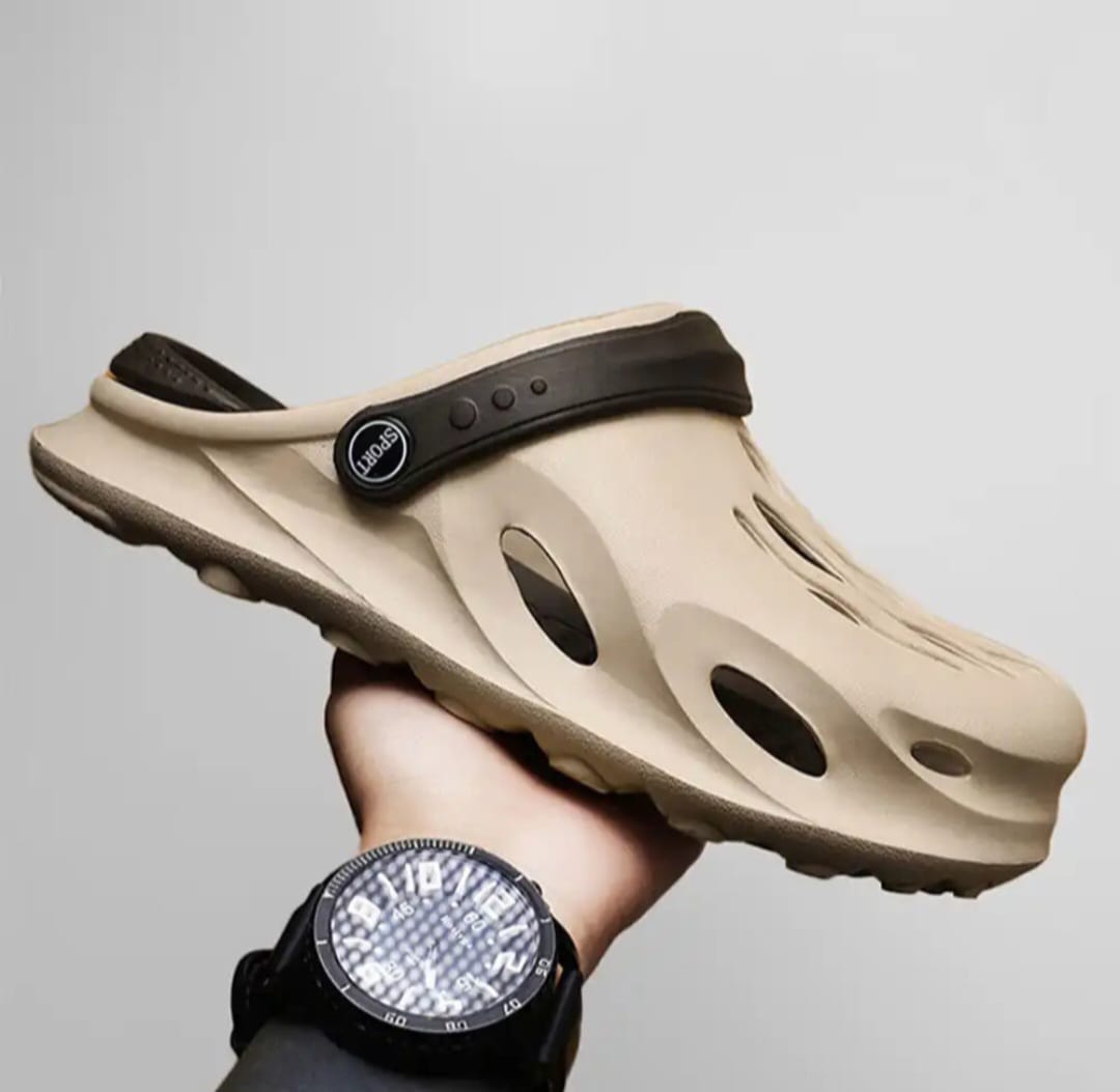 Unisex Lightweight Crocs Shoes - Comfortable Slip-On Clogs for Men & Women - Casual, Breathable, Anti-Slip Sandals